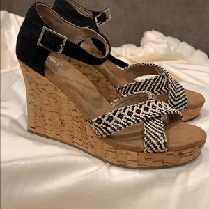 Tom’s Wedge Sandals (size 7)